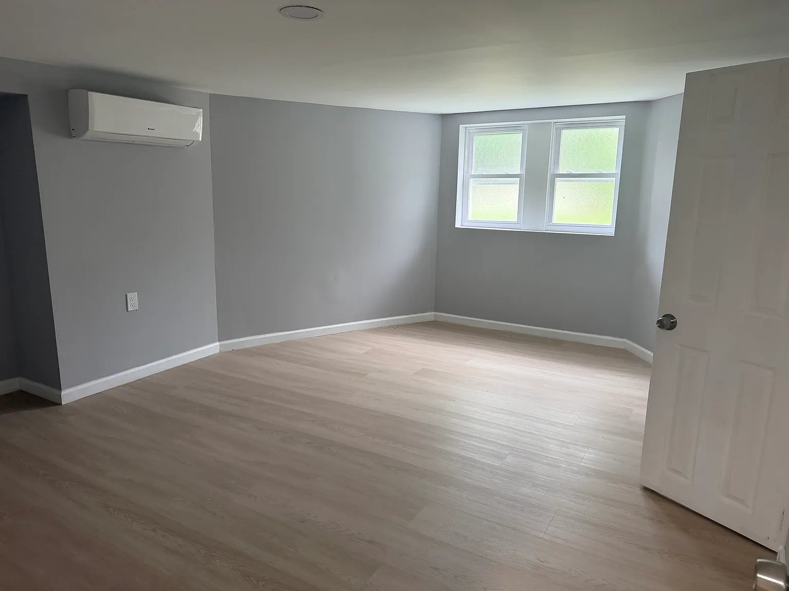 1 bed, 650 sqft, $1,500 — Photo 3
