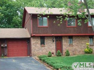 6 Pheasant Pl, Howell, NJ 07731