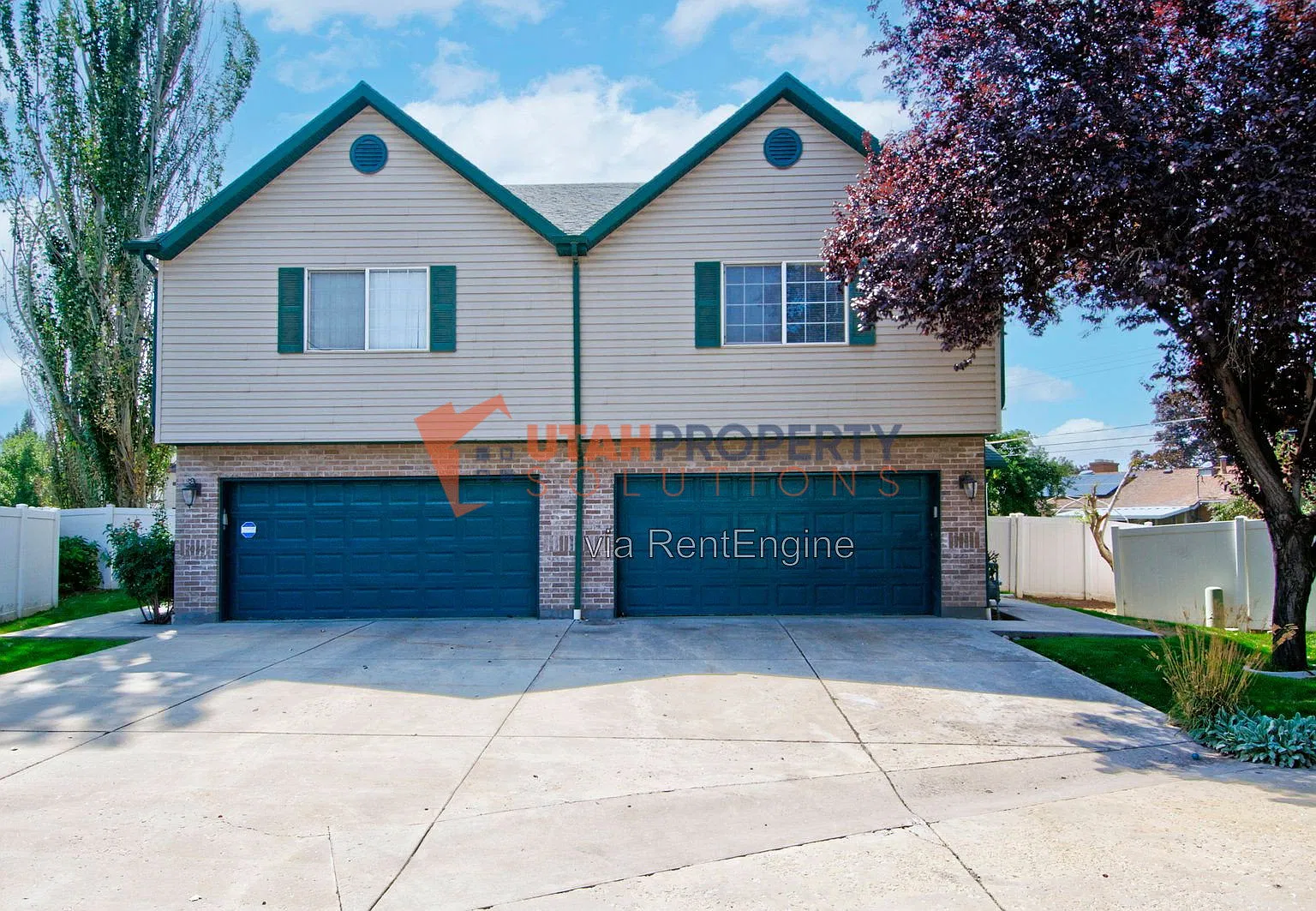 3 bed, 2.5 bath, 1476 sqft, $2,145 — Photo 2
