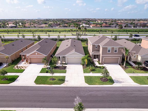 2nd image of 12296 SW RIMINI Way