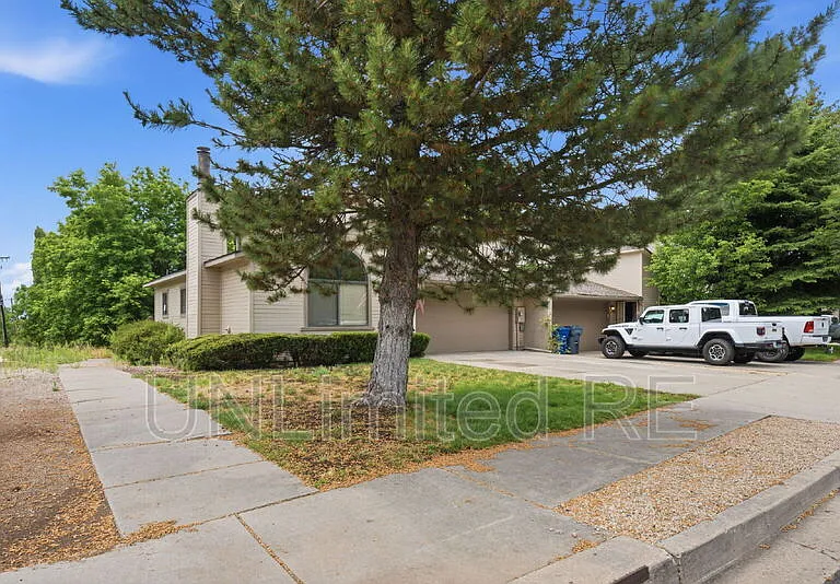 2491 E Elder Dr — Photo 3