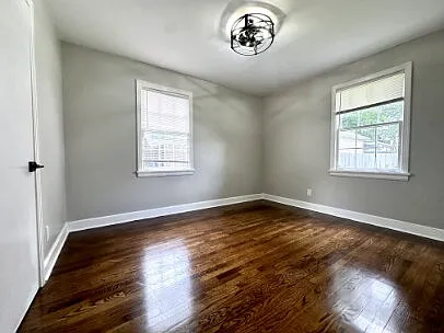 3 bed, 1.0 bath, 1106 sqft, $1,650 — Photo 4