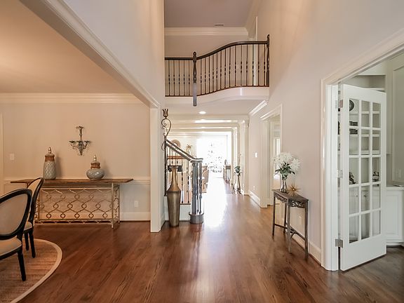 2nd image of 5415 Summerpond Ct