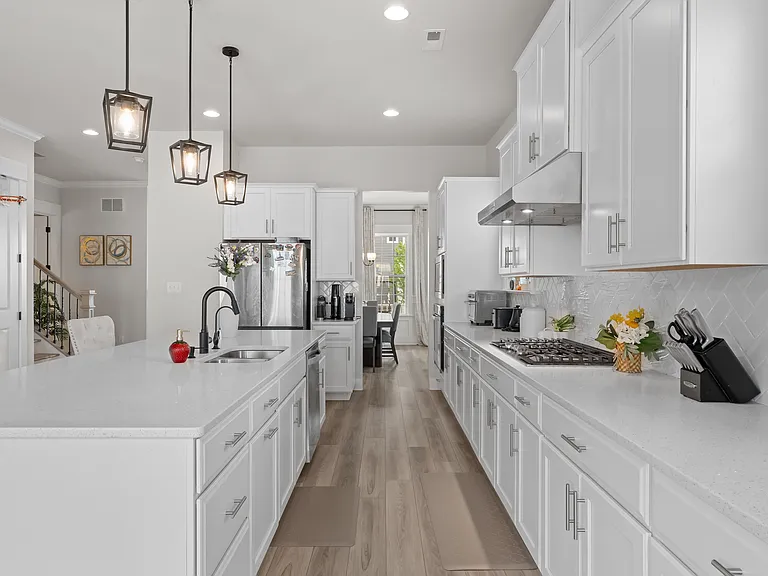 155 Lotus Ln — Photo 28