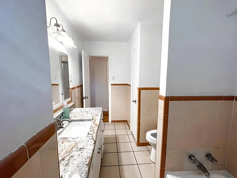 301 Randle Dr — Photo 11
