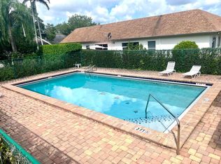 11943 Sturbridge Ln, Wellington, FL 33414