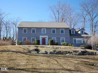 28 Jeremy Dr, New Fairfield, CT 06812