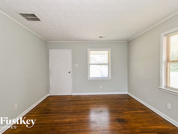 2nd image of 4495 Jamaica Ave