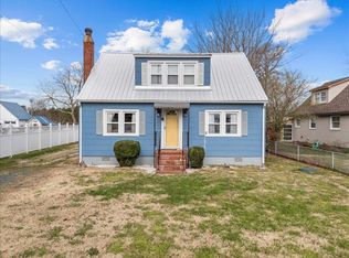 28036 Harborton Rd, Harborton, VA 23420