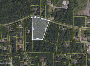 178 Shine Hill Rd, Henryville, PA 18332