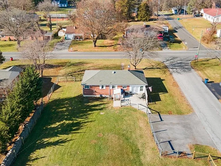 11837 Robinwood Dr — Photo 21