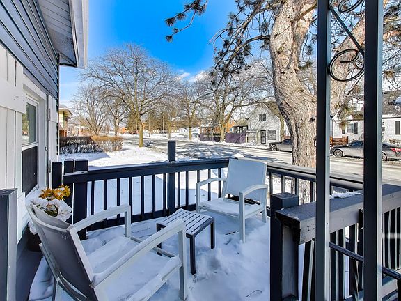 3rd image of 2550 Harrison St