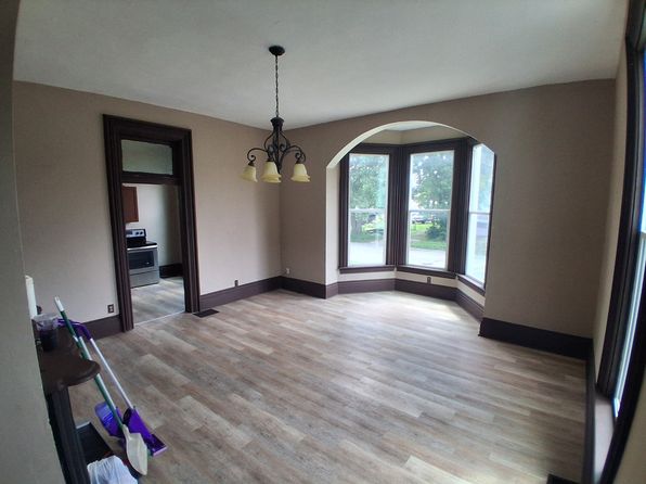 402 W 9th St APT 1