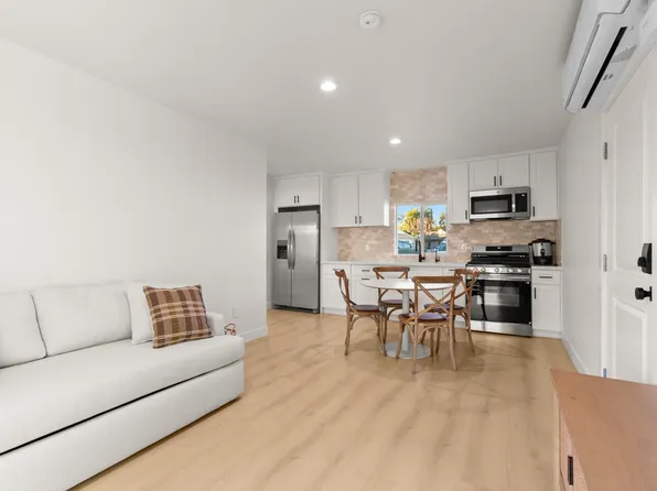 12803 Waddell St #12081, Valley Village, CA 91607