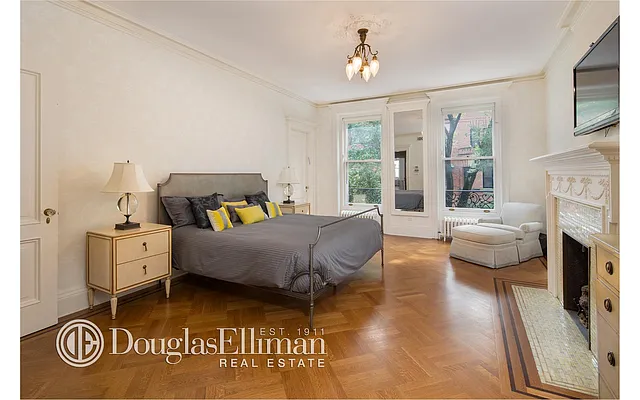 Sold by Douglas Elliman | media 6