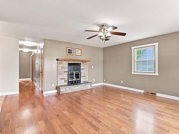 3rd image of 7015 61st AVENUE