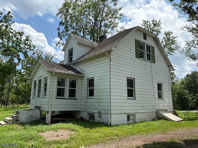 2nd image of 12 Kline Blvd