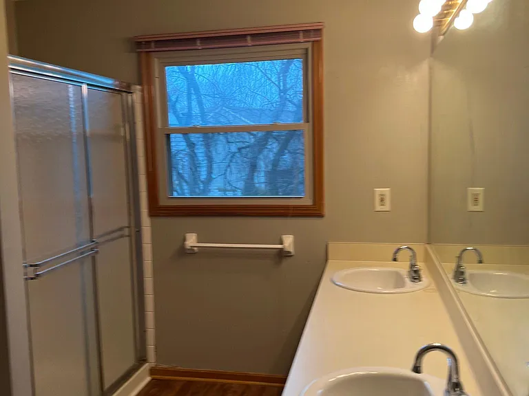 7426 Mapleleaf Blvd — Photo 31