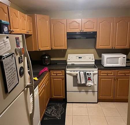 5th image of 6043 10th Ave N APT 132