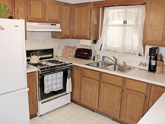 5th image of 2468 W Riverwood Dr