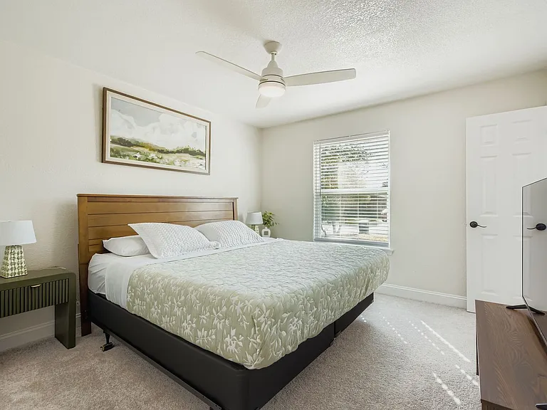 1107 Georgetown St — Photo 4