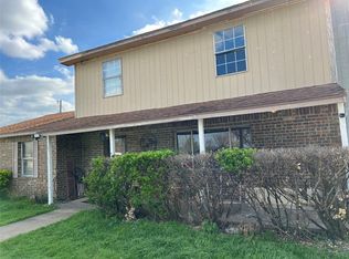 102 Meadow Crest Dr, Waxahachie, TX 75167