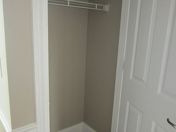 4th image of 502 Jamison St
