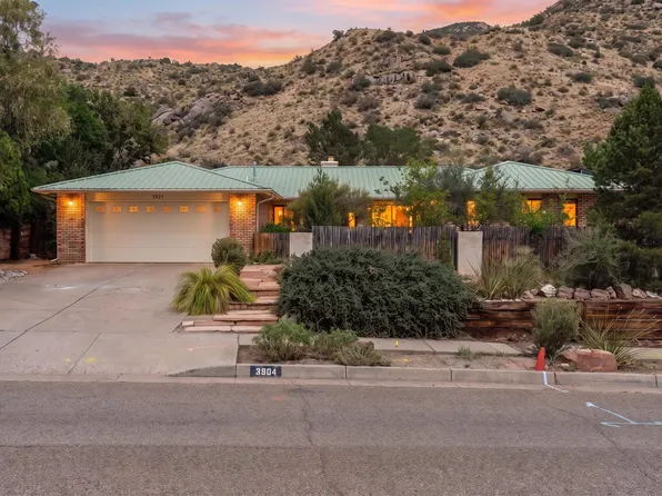 3904 Camino De La Sierra NE, Albuquerque, NM 87111