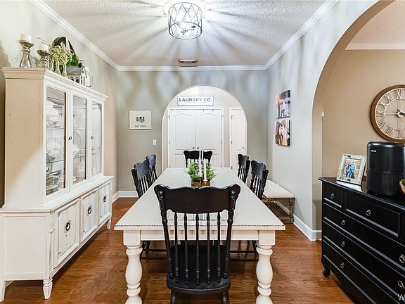 5th image of 12674 Mill Creek Dr