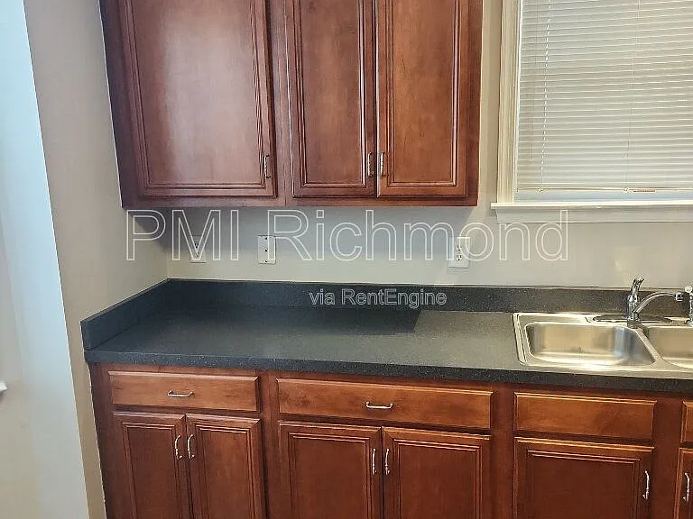 1252 Providence Knoll Dr — Photo 12