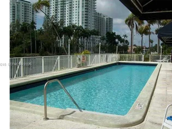 1740 NW North River Dr APT 117, Miami, FL 33125