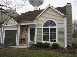2053 Teton Pkwy, Algonquin, IL