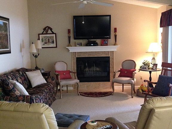 4th image of 1421 Oakwood Ln