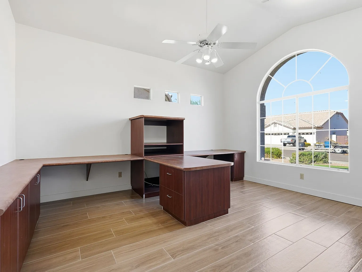 4 bed, 2925 sqft, $3,600 — Photo 4