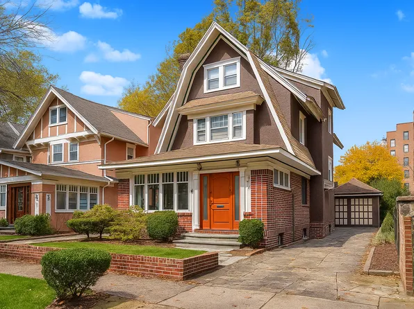 1917 Glenwood Road image 3 of 36