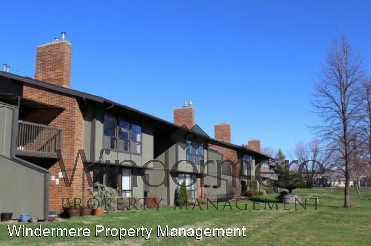 1st image of 601 Village Way APT 35