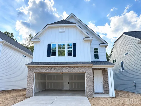 13135 Foxberry Rd, Charlotte, NC 28213