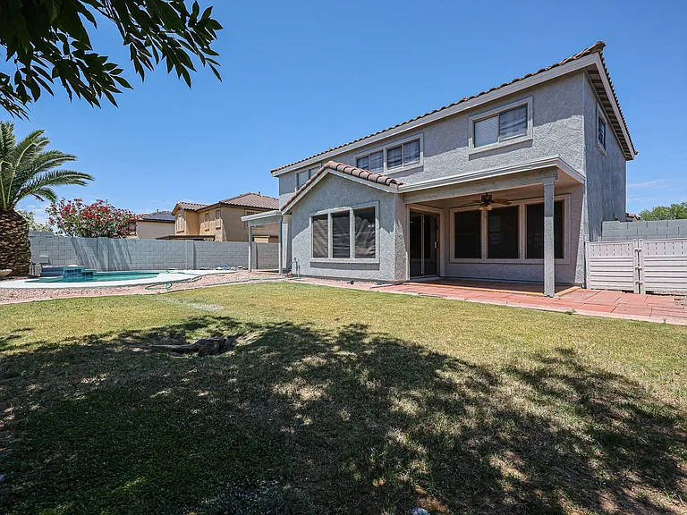 3385 E Longhorn Dr — Photo 40