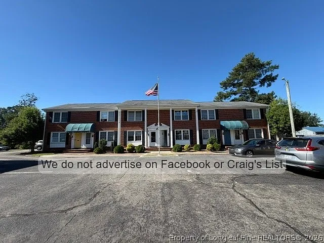 2 bed, 1.5 bath, 900 sqft, $650 — Photo 1