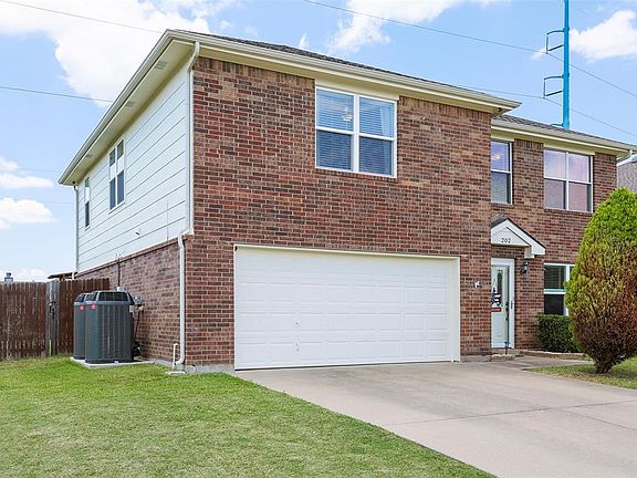 2nd image of 202 Gayleh Ln