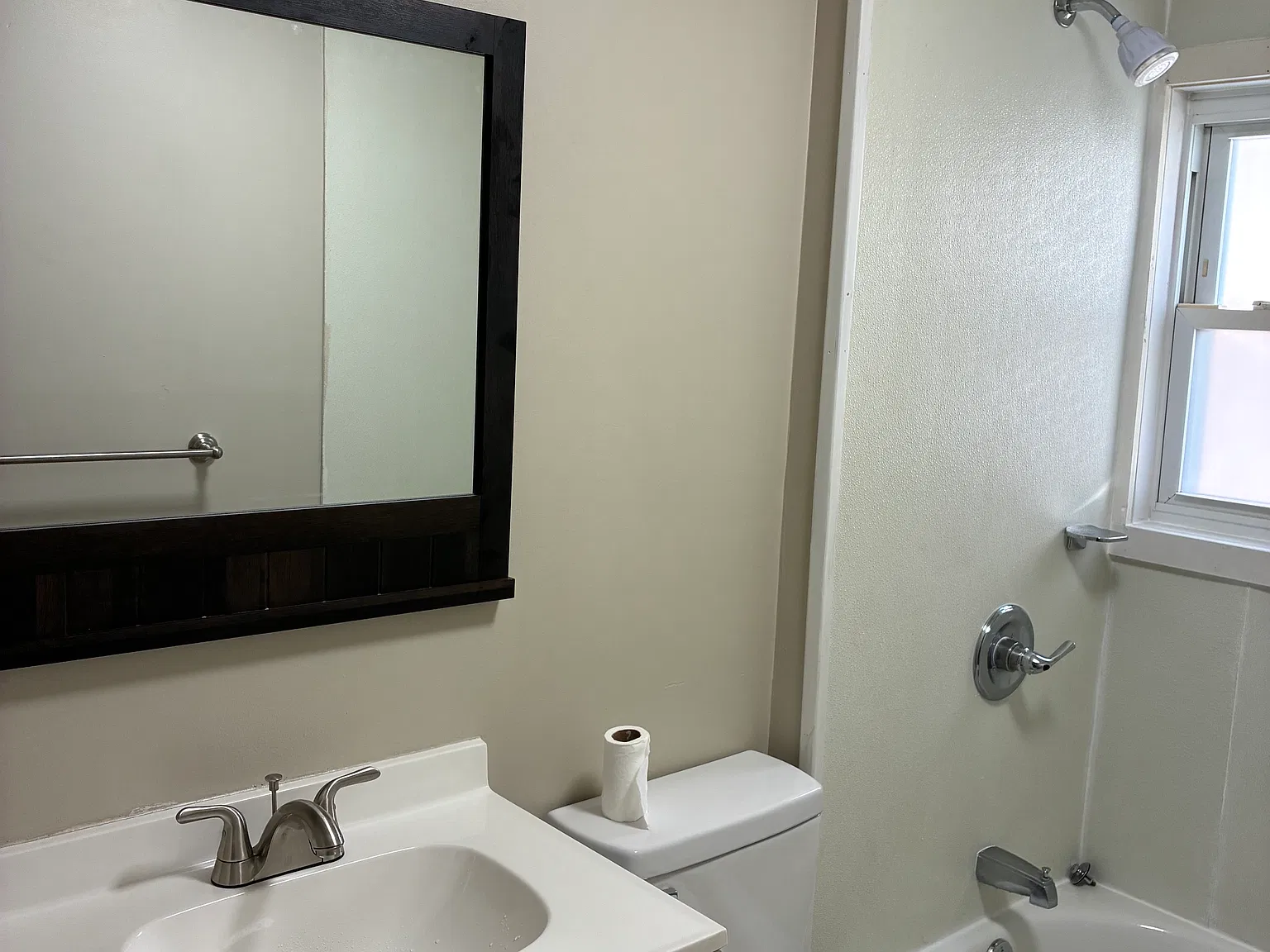 3 bed, $975 — Photo 4