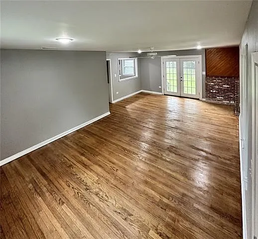 105 Rosewood Cir — Photo 3