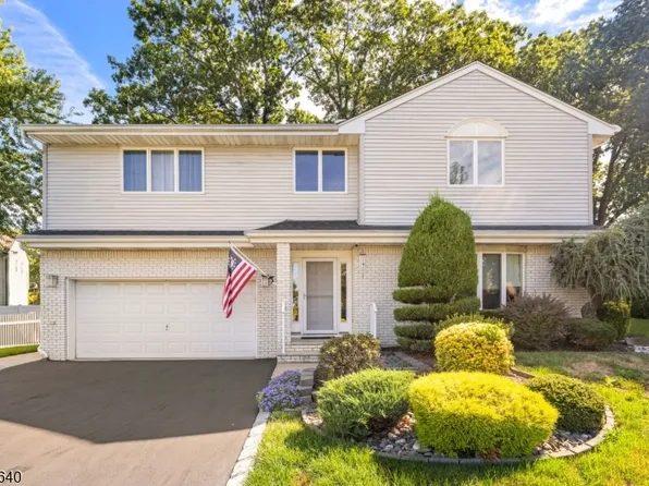 23 Zeim Dr, Clifton City, NJ 07012