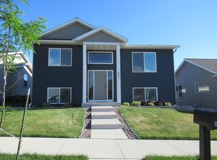 6051 51st St NW, Rochester, MN 55901