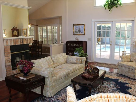 4th image of 3835 Watercrest Dr