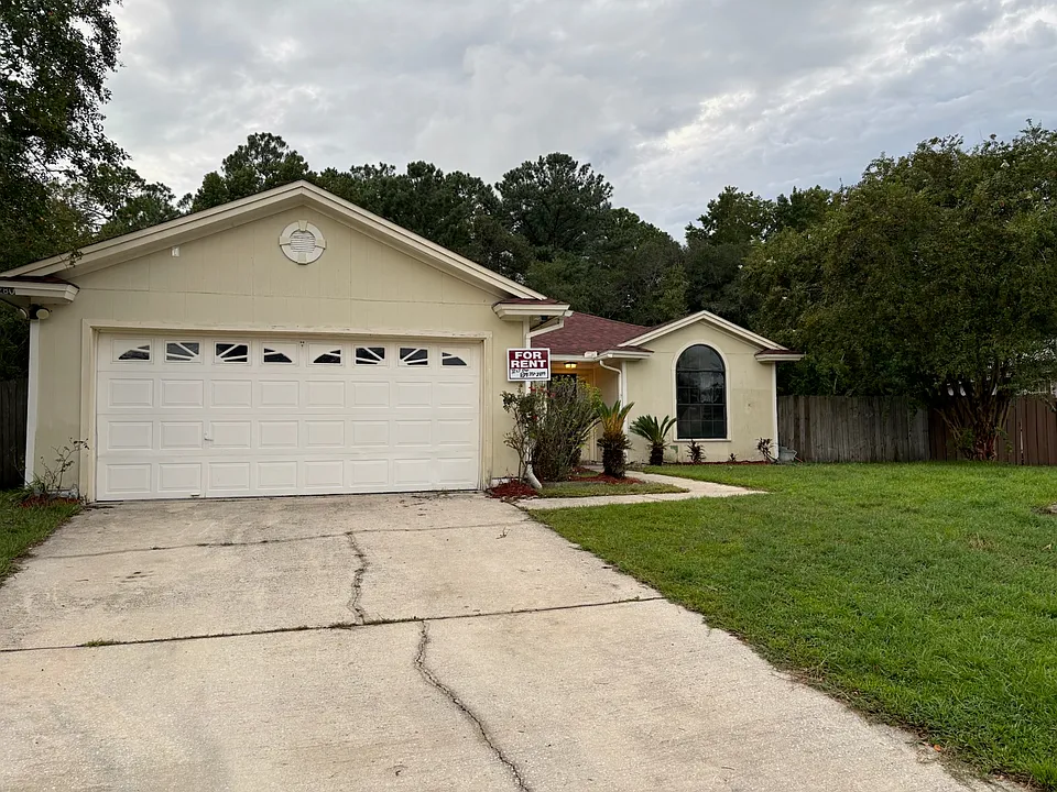 8280 Rocky Creek Dr