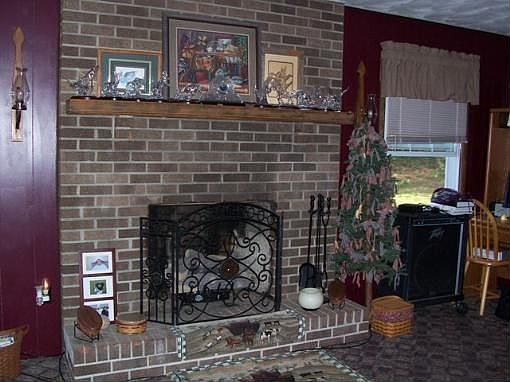 2nd image of 238 Park Dr
