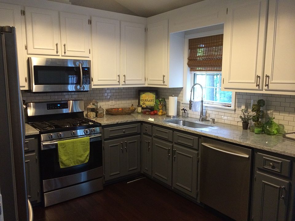1st image of 2205 Caroline Dr