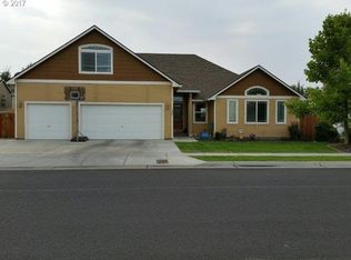 1348 E Main St, Hermiston, OR 97838