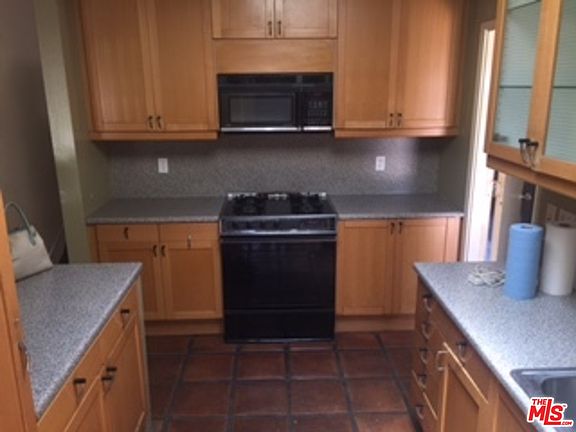 3rd image of 16801 Lassen St
